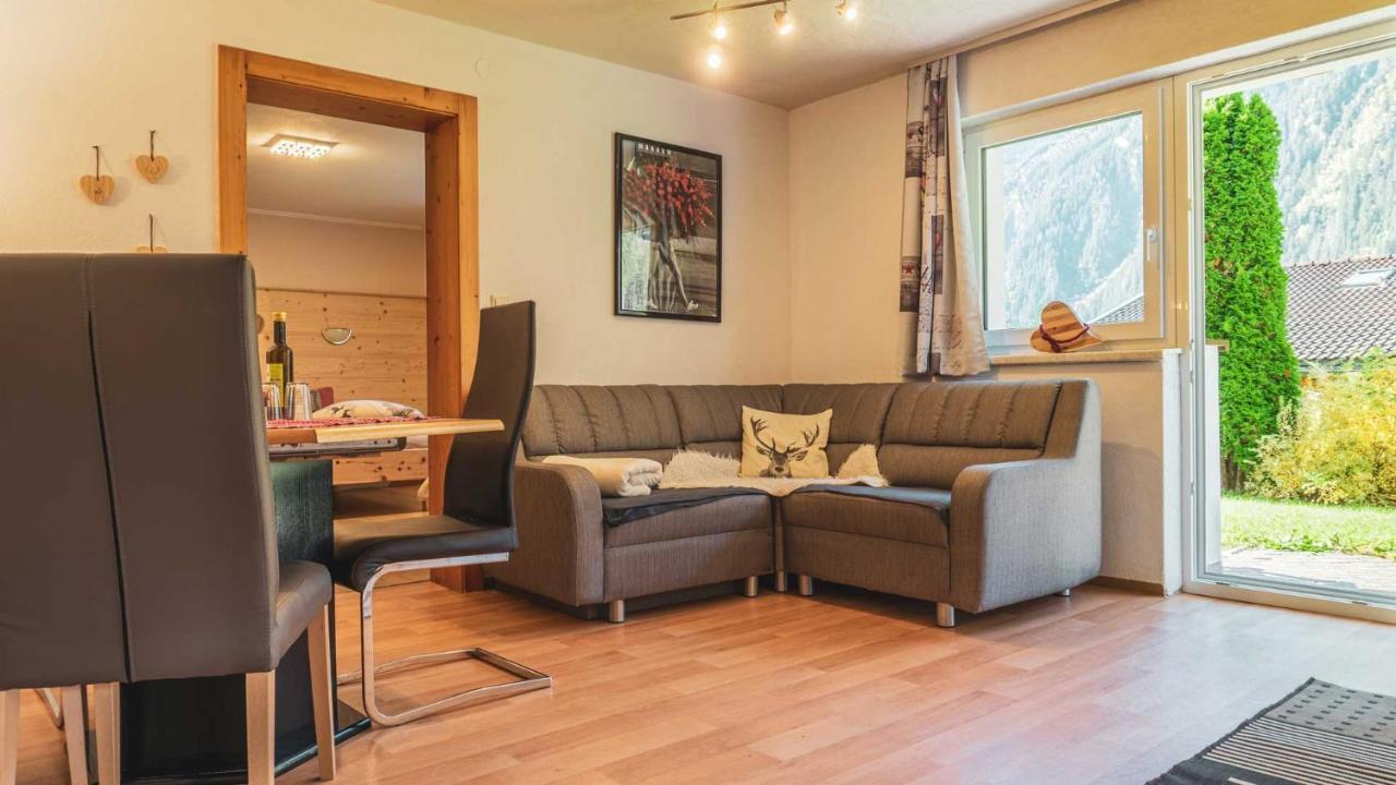 Apartament Haus Alpenchalet Neustift im Stubaital Zewnętrze zdjęcie